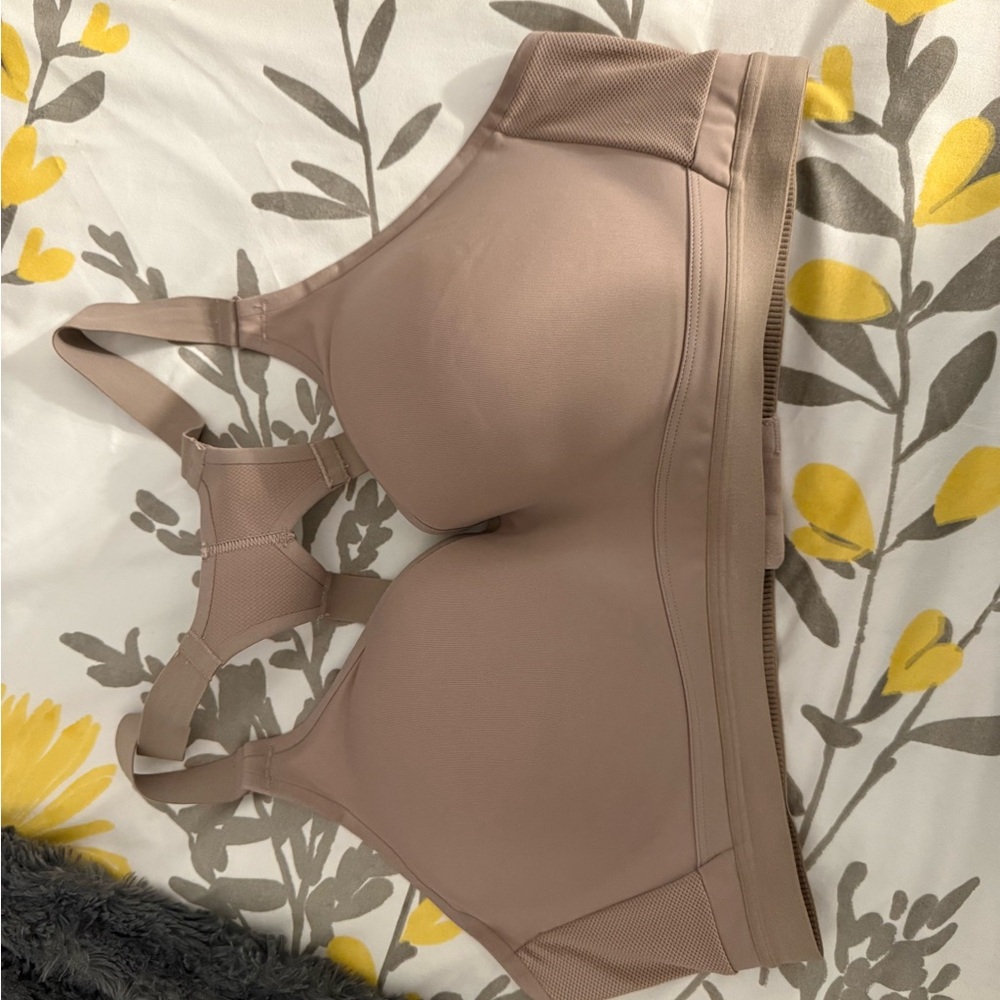 5 Victoria’s Secret Bras - Assorted Styles - Picture 10 of 11